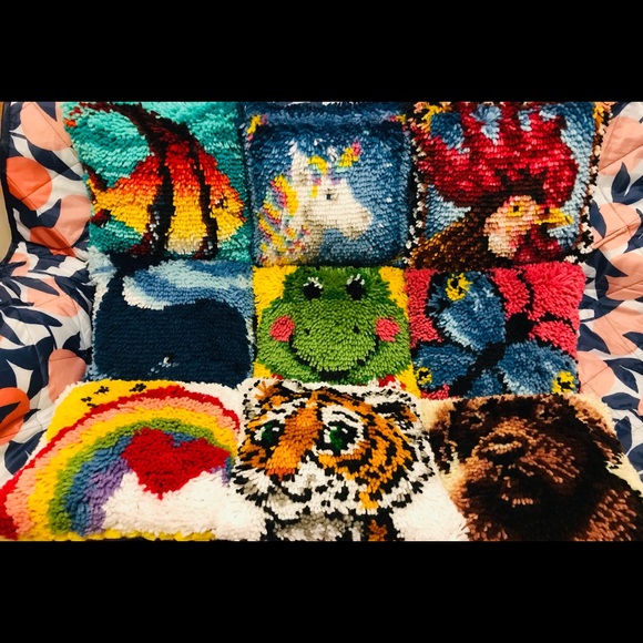 ⭐️Angel Fish hand-crafted Pillow - Picture 8 of 11